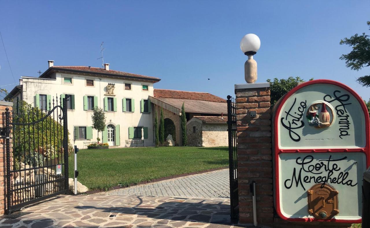 Antico Stemma Corte Meneghella *