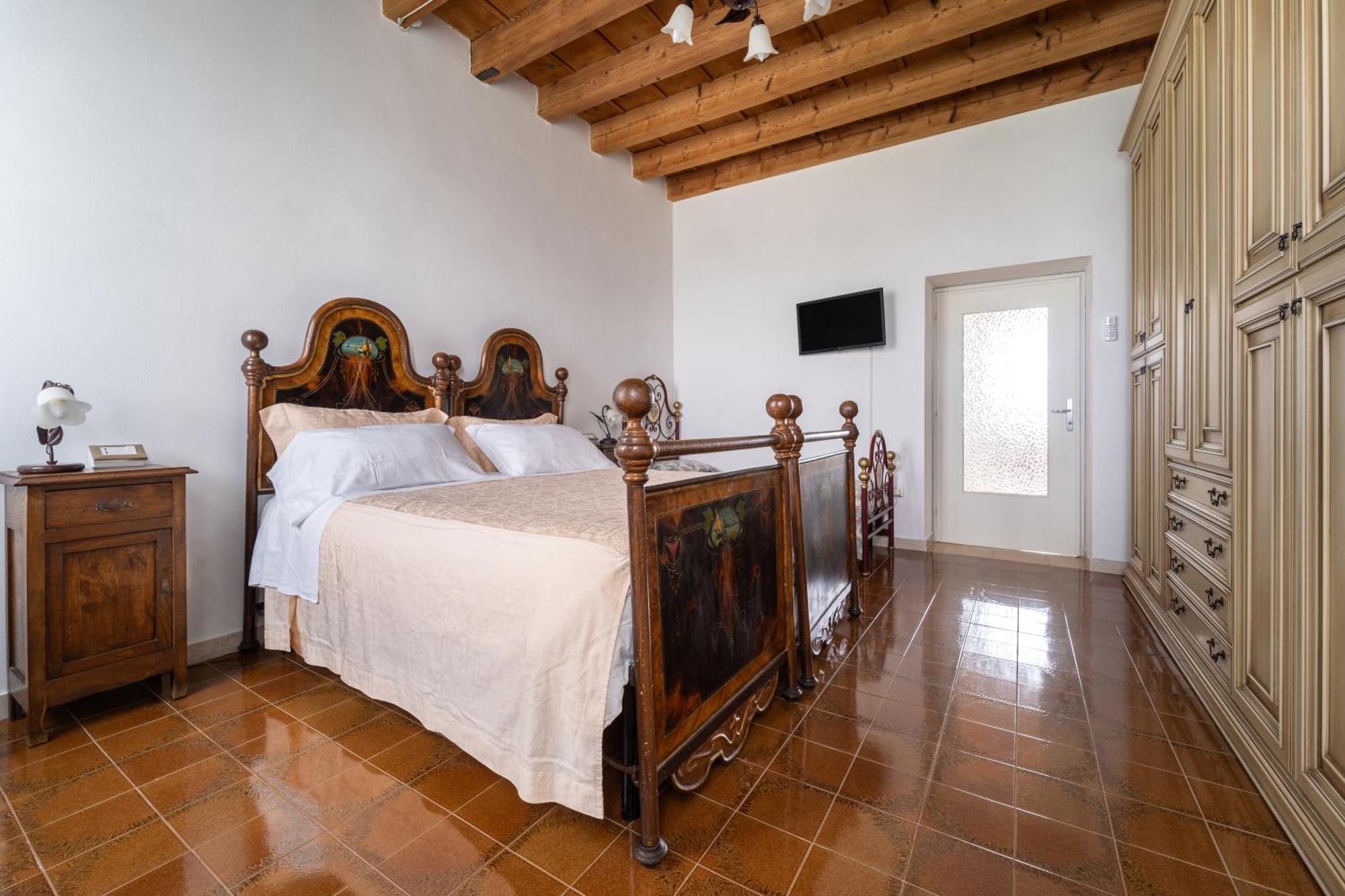 Holiday home Antico Stemma Corte Meneghella *